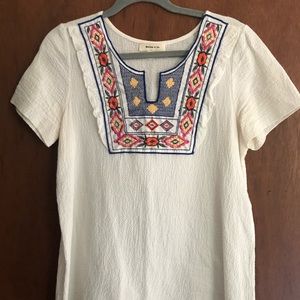 Roolee Embroidered/Textured Top